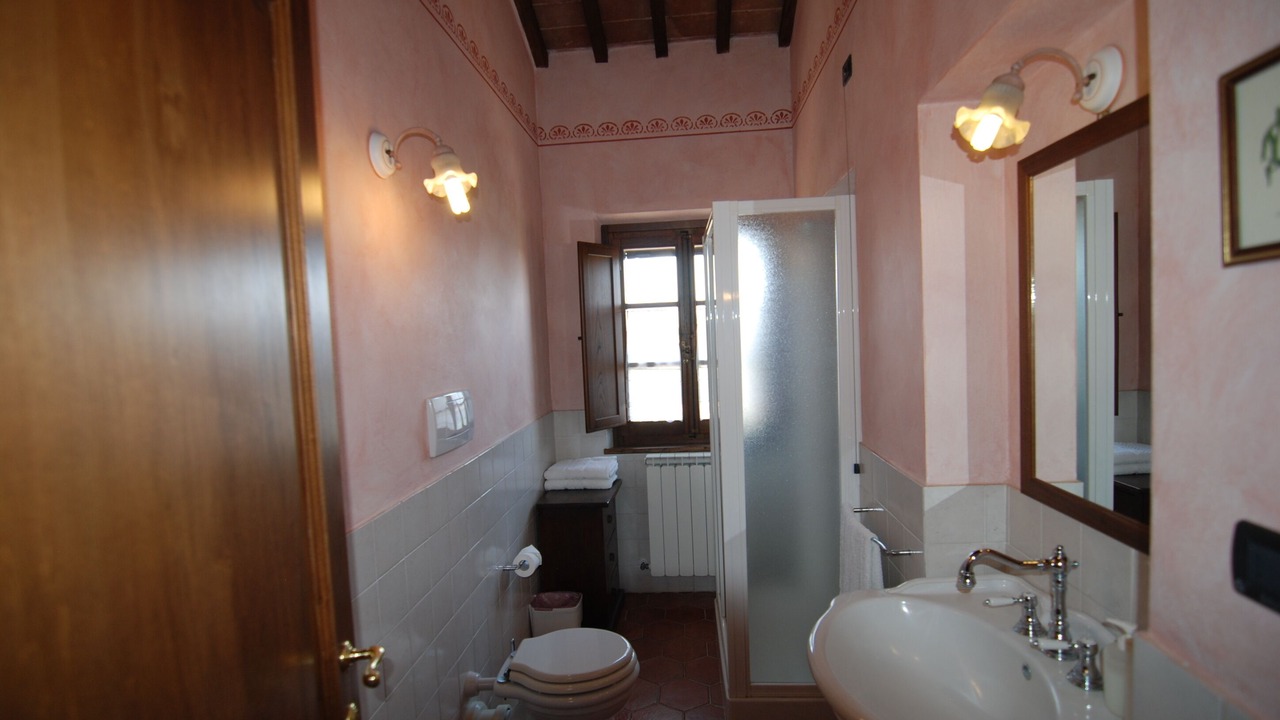 Photo of Bathroom in Paciano