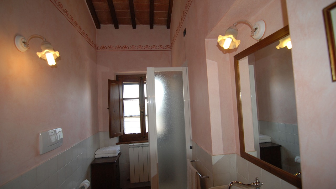 Photo of Bathroom in Paciano