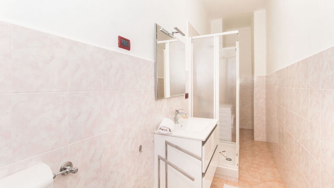 Photo of Bathroom in Parella