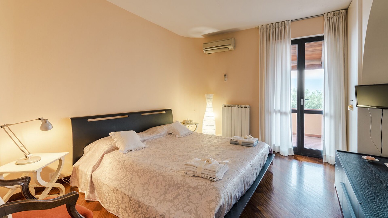 Photo of Bedroom in Loano