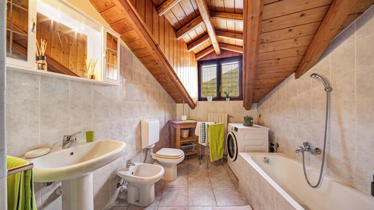 Photo of Bathroom in Esino Lario