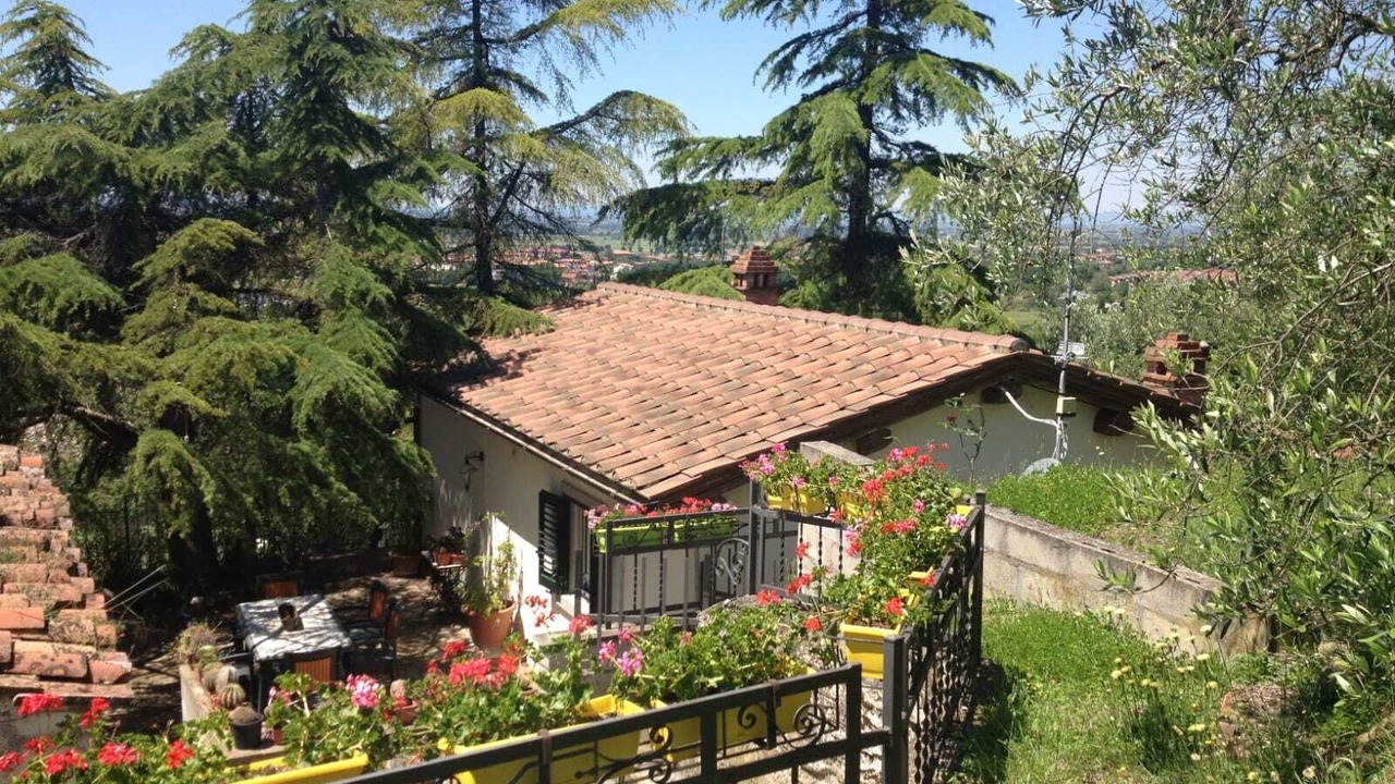 Photo of Outdoor in Camucia