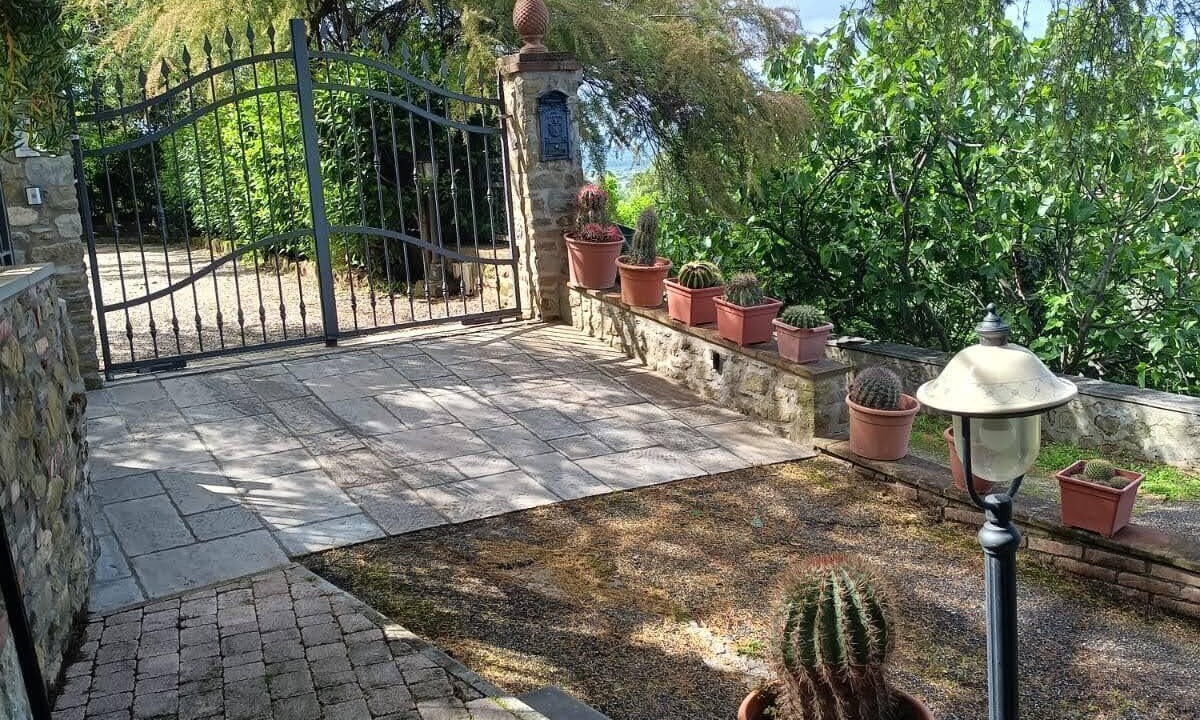 Photo of Outdoor in Camucia