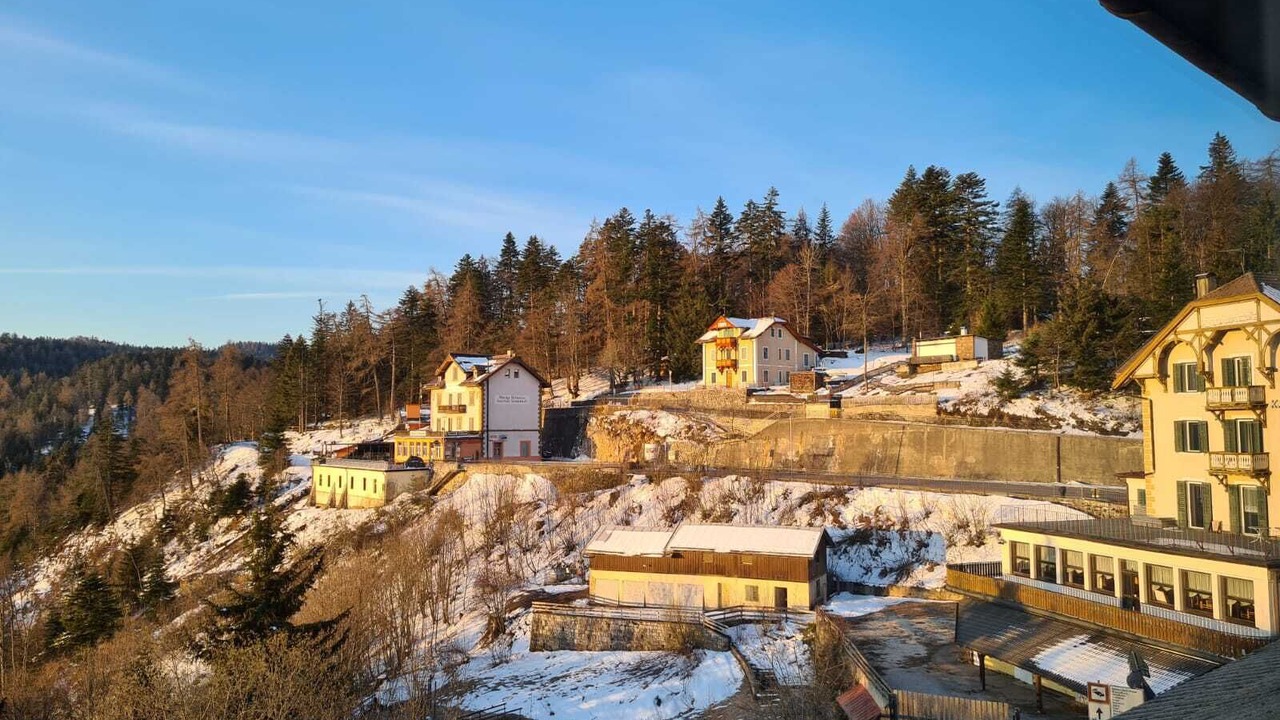 Photo of Others in Mendel Pass