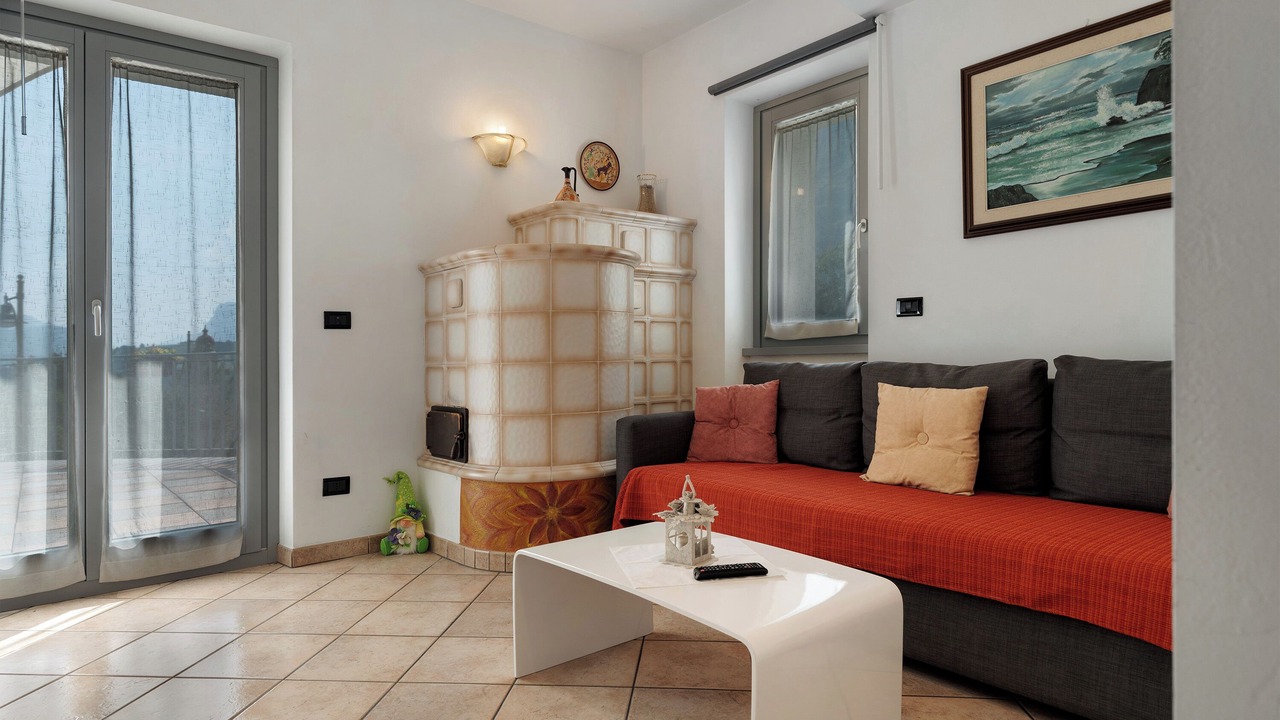 Photo of Livingroom in Dorsino