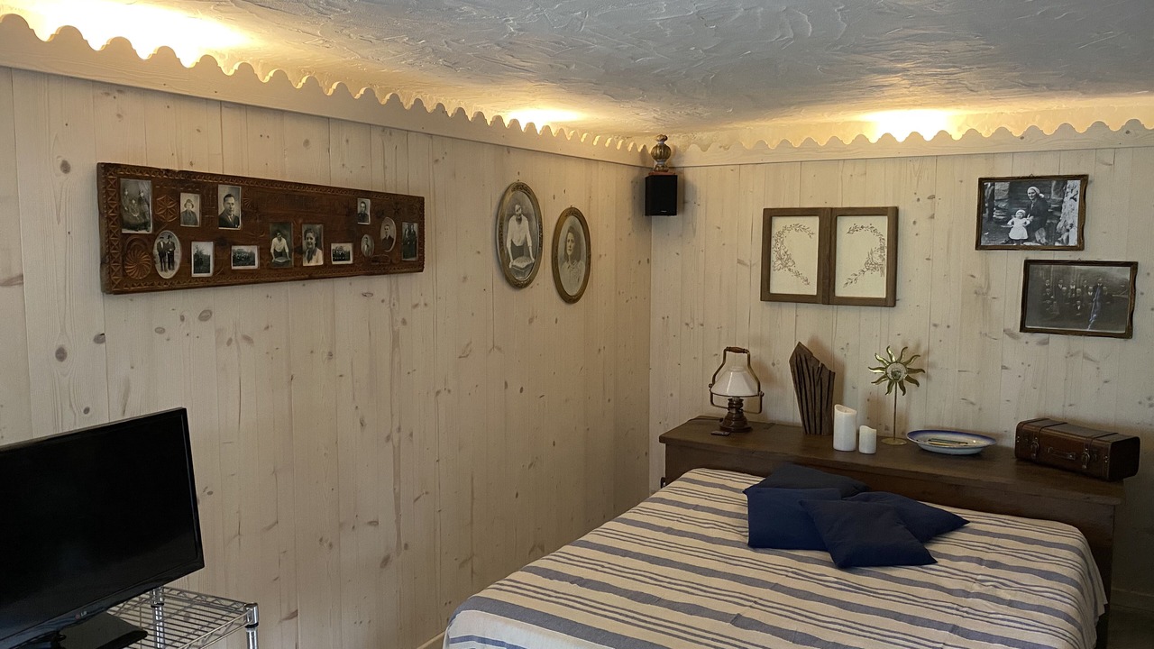 Photo of Bedroom in Saint-Denis