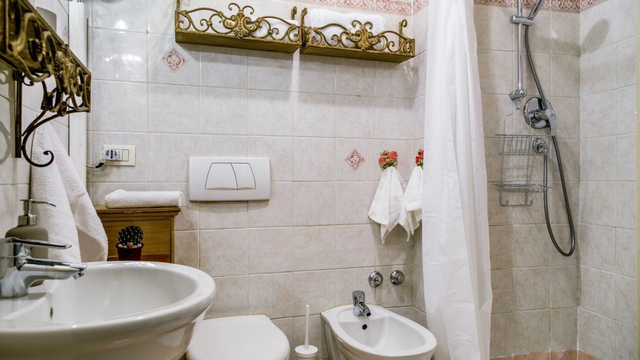 Photo of Bathroom in Parma City Centre
