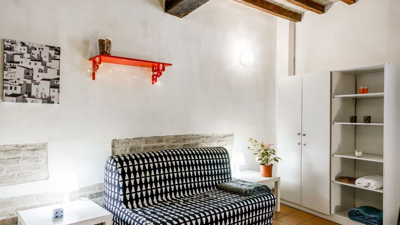 Photo of Livingroom in Parma City Centre