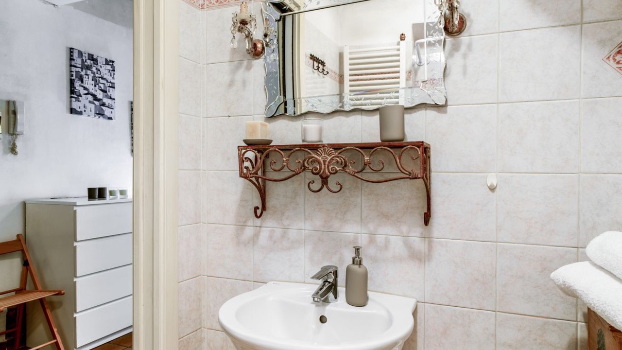 Photo of Bathroom in Parma City Centre