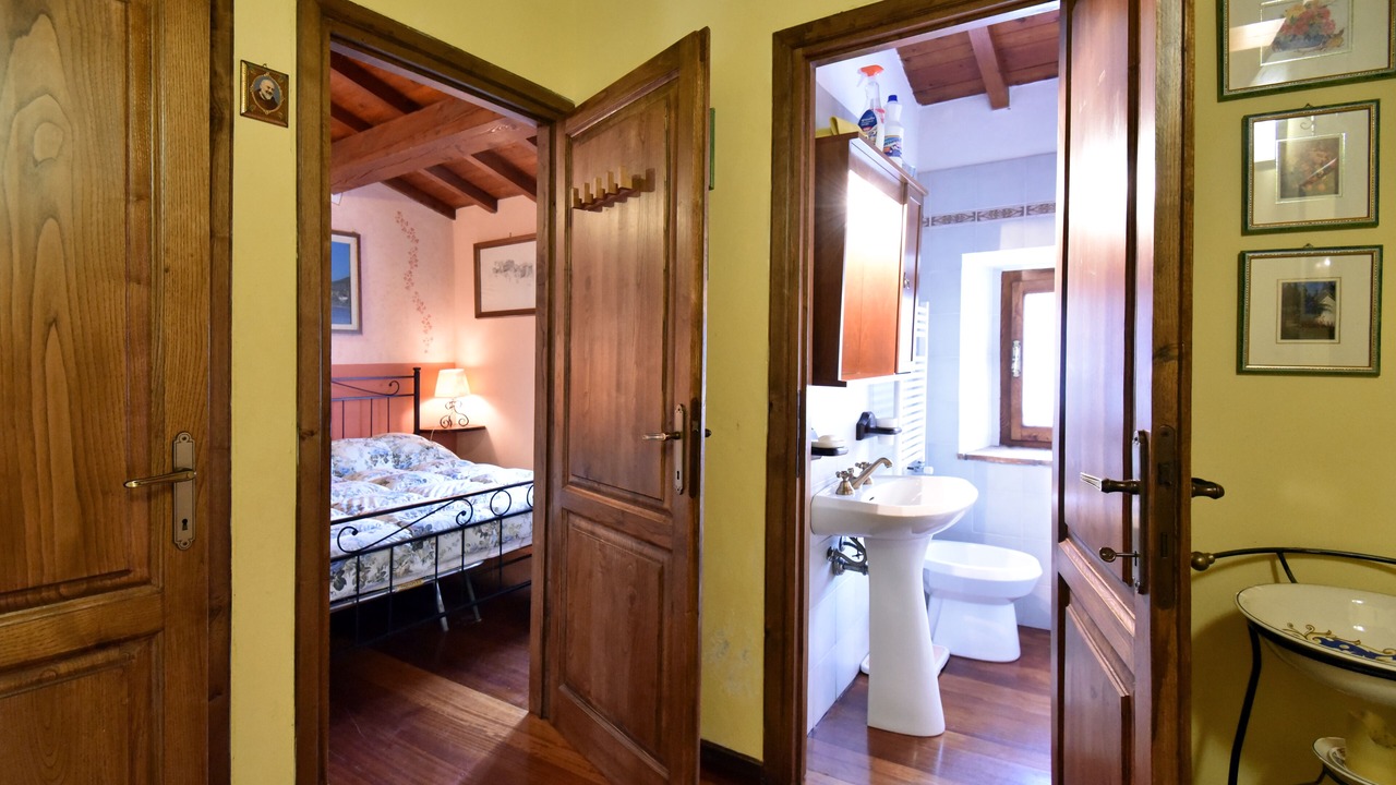 Photo of Bathroom in San Romano in Garfagnana