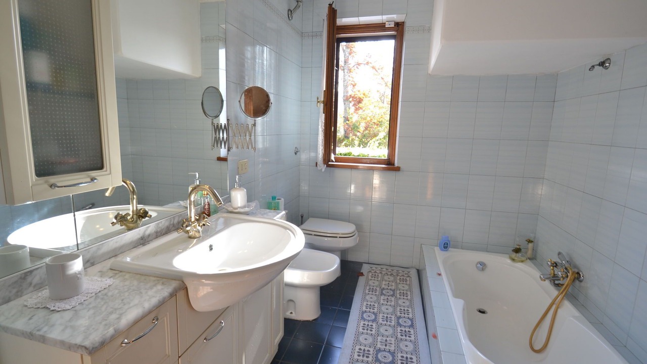 Photo of Bathroom in Bardalone