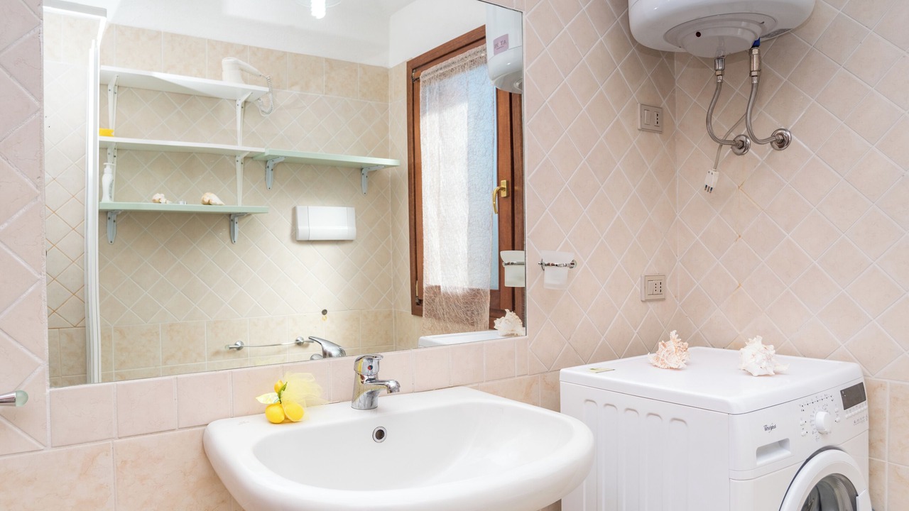 Photo of Bathroom in San Teodoro City Centre