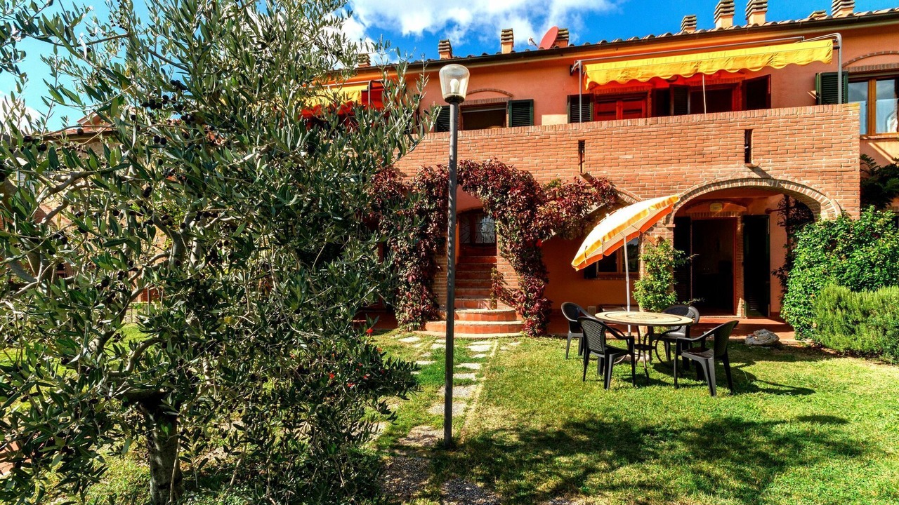 Photo of Outdoor in Sughera