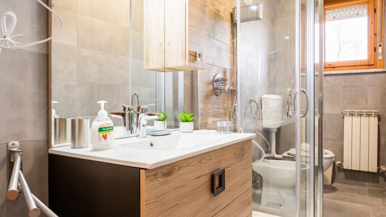 Photo of Bathroom in Luni Mare