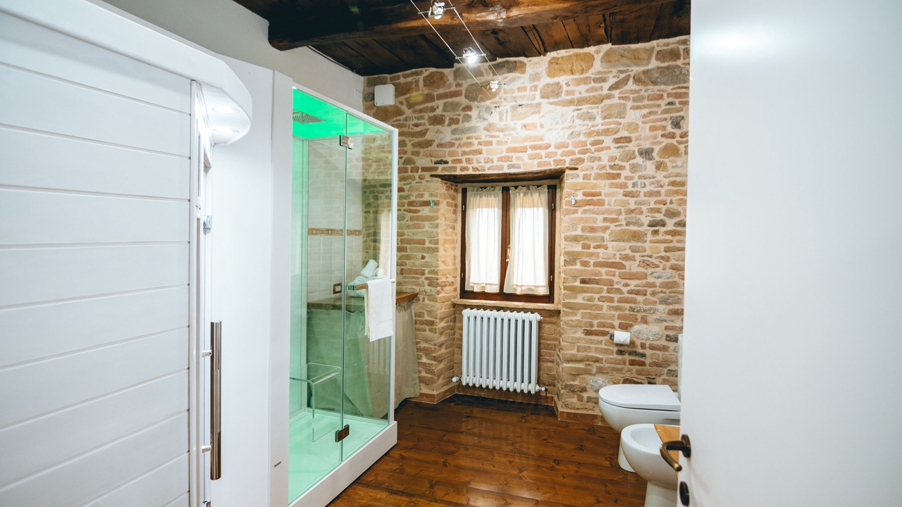 Photo of Bathroom in Amandola