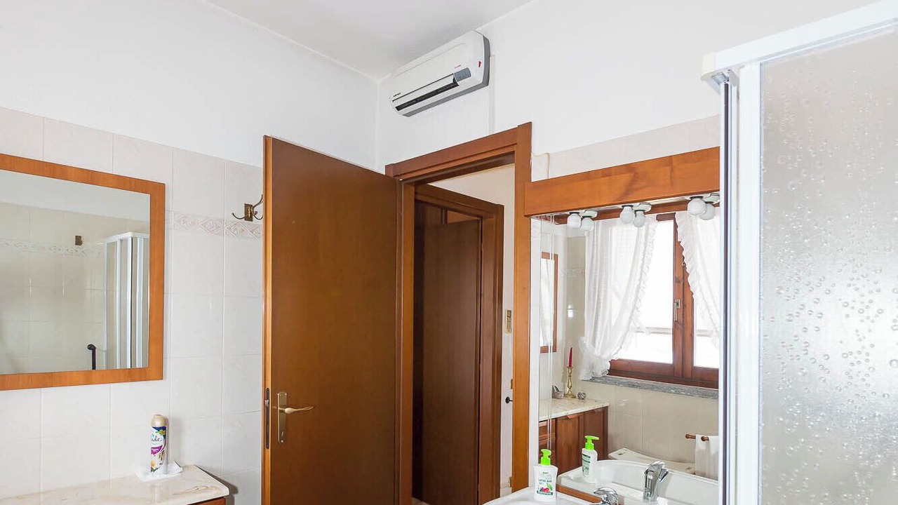 Photo of Bathroom in Castelveccana