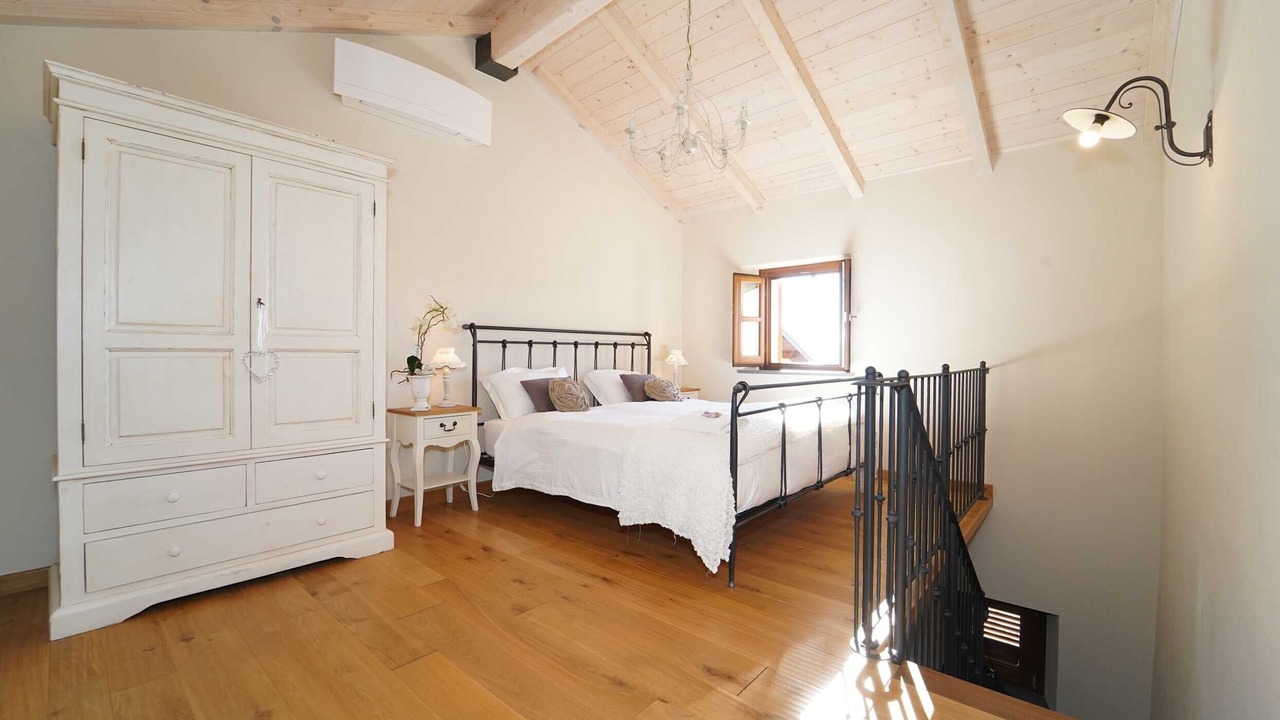 Photo of Bedroom in Licciana Nardi