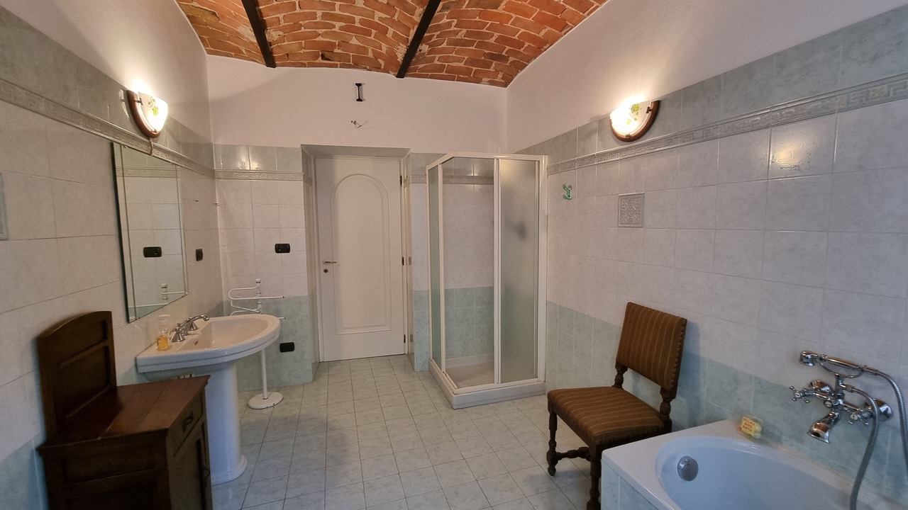 Photo of Bathroom in Mombercelli