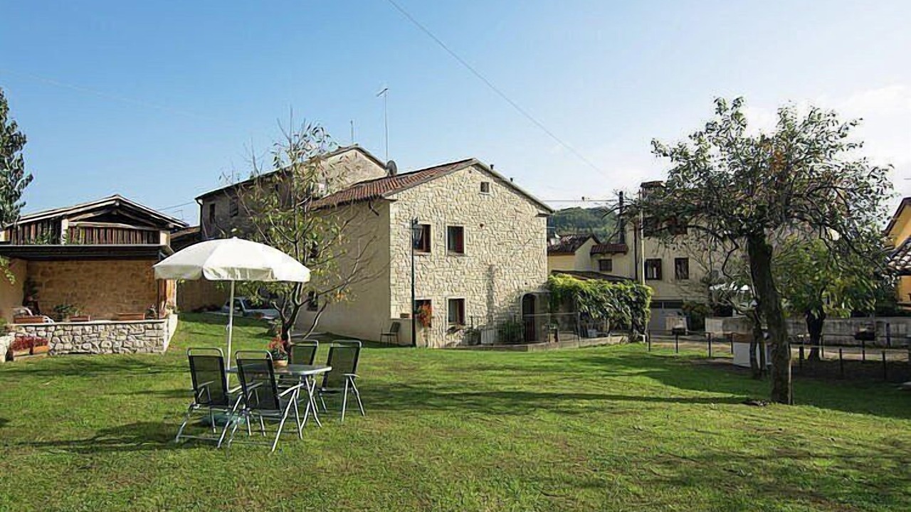 Photo of Outdoor in Miane