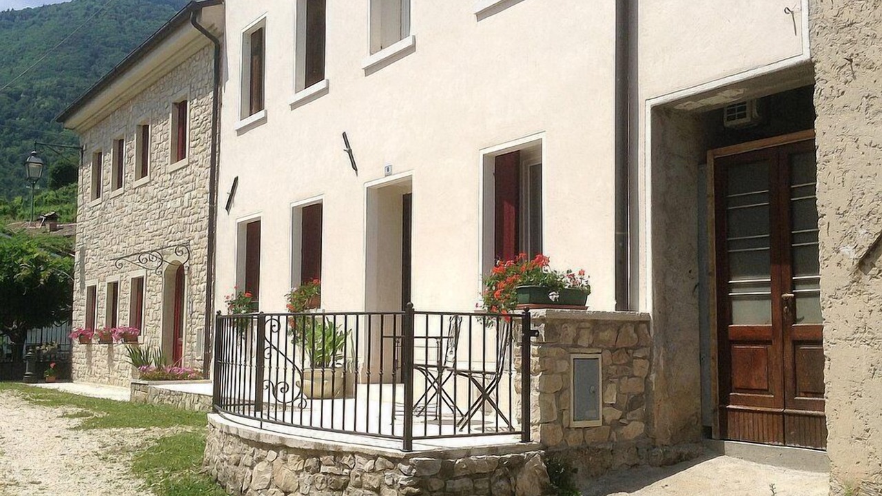 Photo of Outdoor in Miane