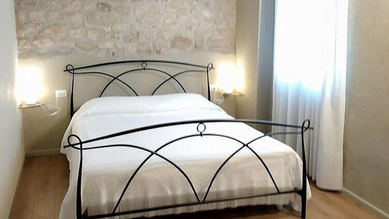 Photo of Bedroom in Miane