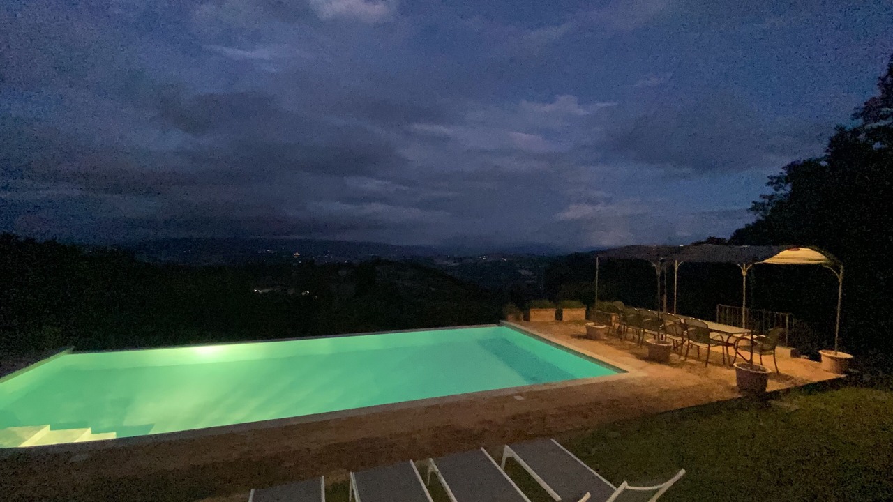 Photo of Outdoor in Quadro