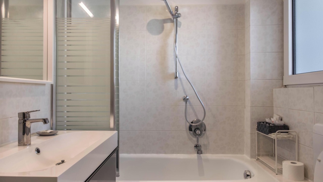 Photo of Bathroom in Gries - Quirein