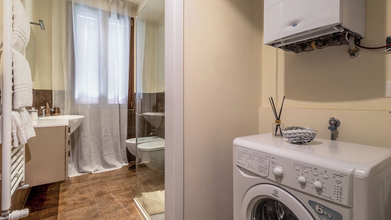 Photo of Bathroom in Longa