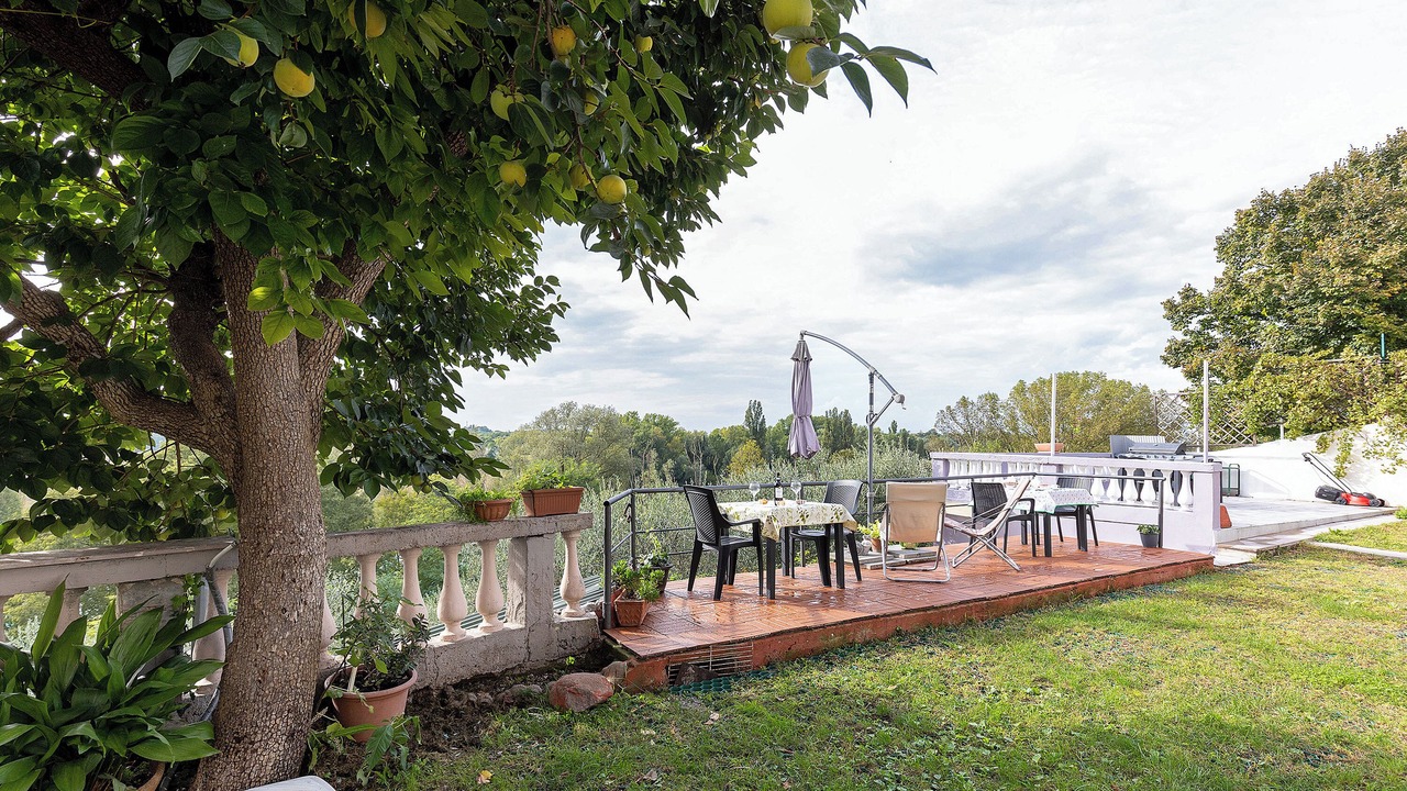 Photo of Patio Balcony in Salionze