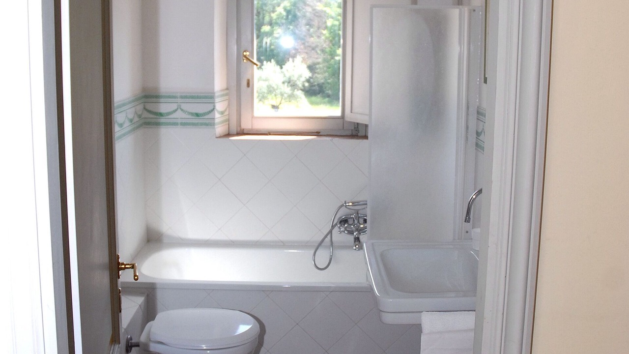 Photo of Bathroom in Montoro