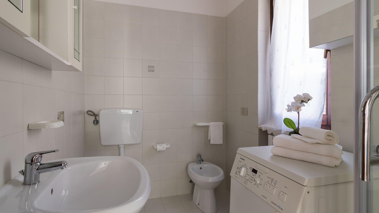 Photo of Bathroom in Oldesio