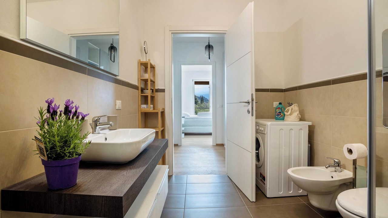 Photo of Bathroom in Aer