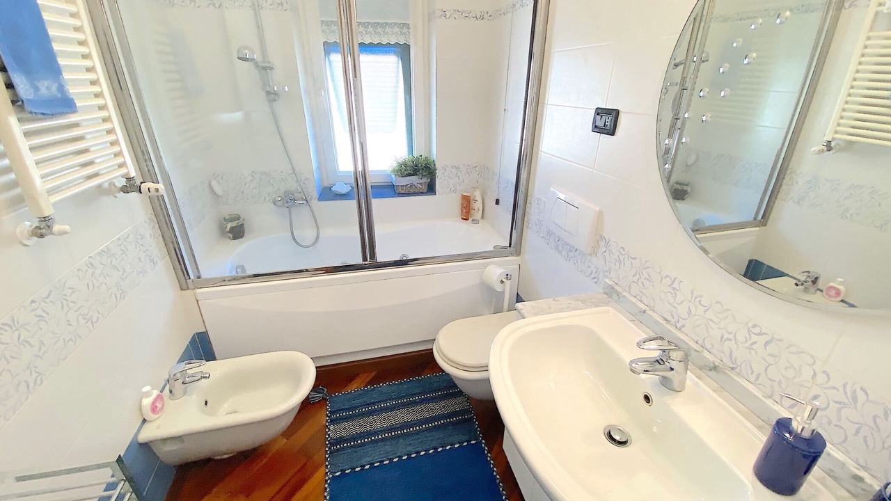 Photo of Bathroom in Foce