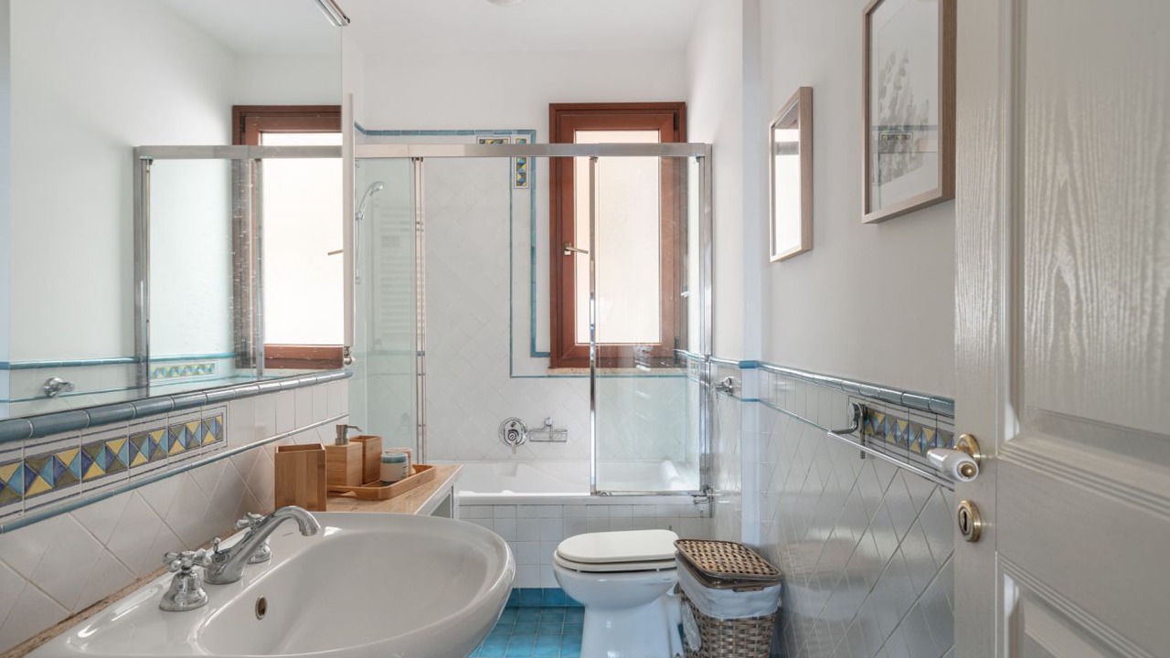 Photo of Bathroom in Addaura
