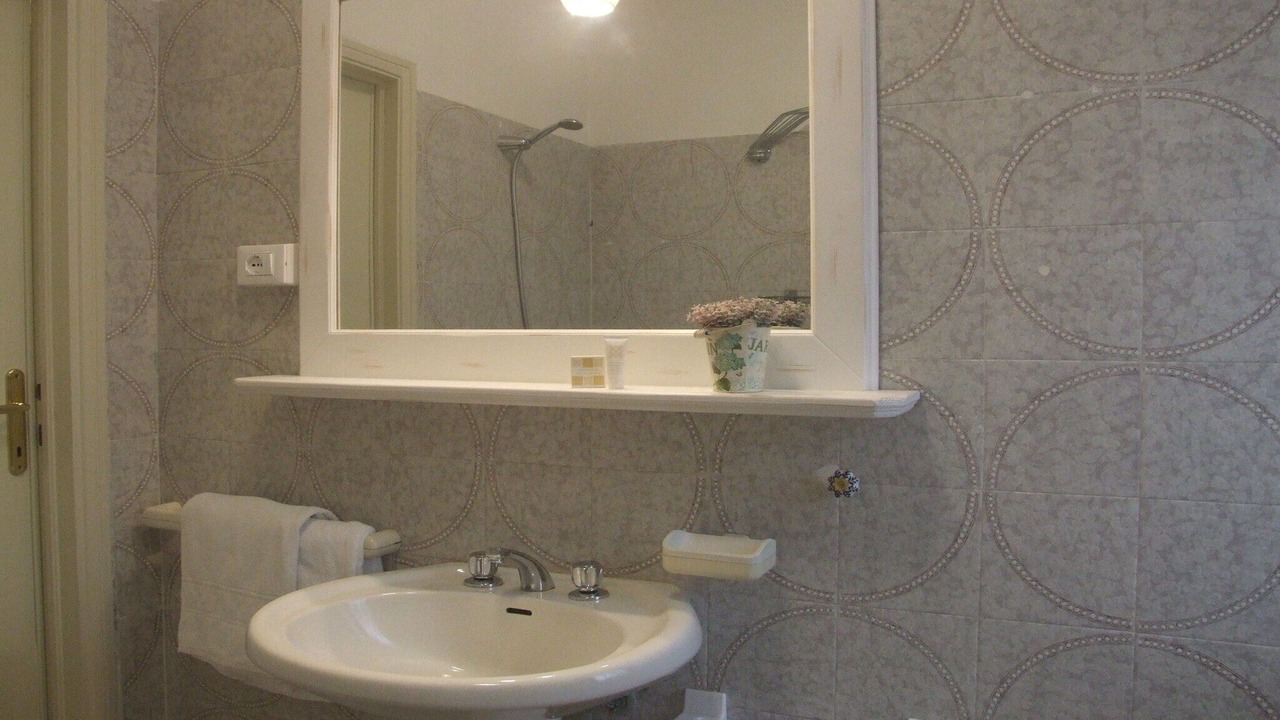 Photo of Bathroom in Donoratico