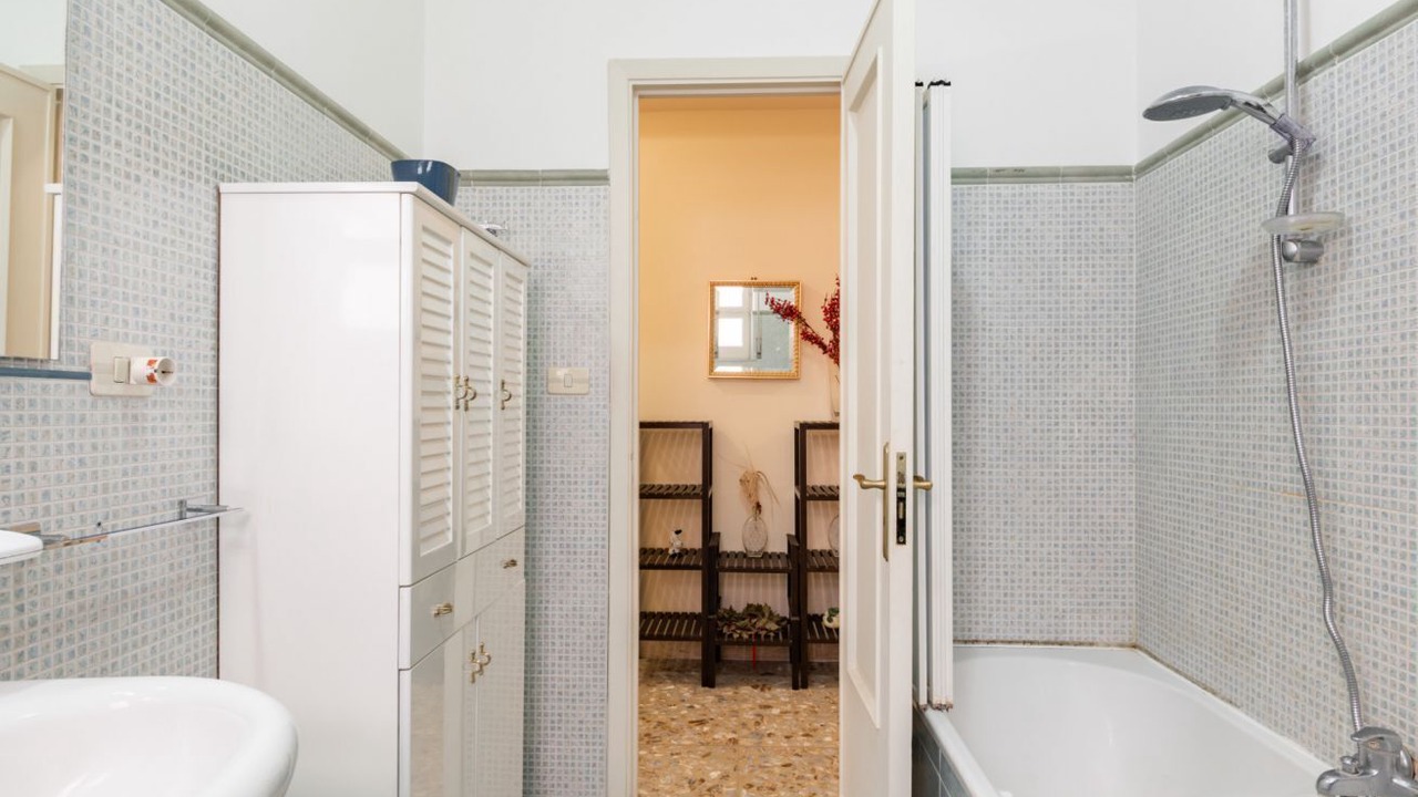 Photo of Bathroom in Borgo-Sanzio