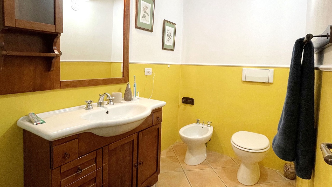 Photo of Bathroom in Bosa Historic Centre