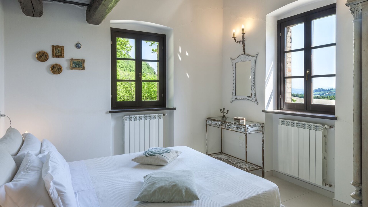 Photo of Bedroom in Montefelcino