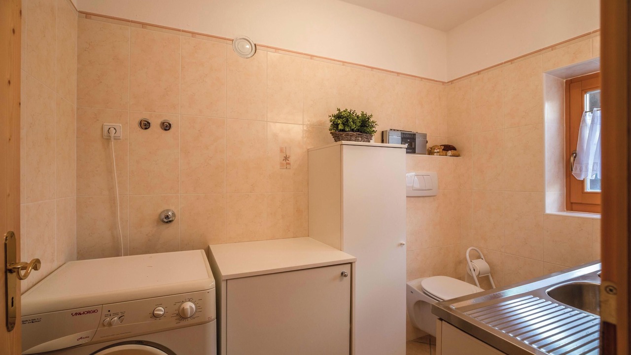 Photo of Bathroom in Mendel Pass