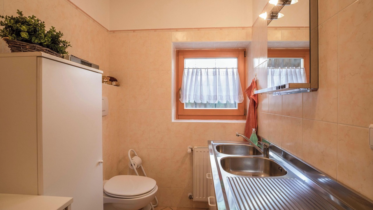 Photo of Bathroom in Mendel Pass