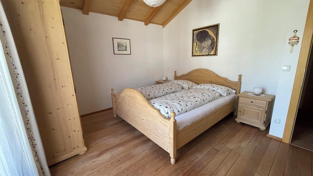 Photo of Bedroom in Mendel Pass
