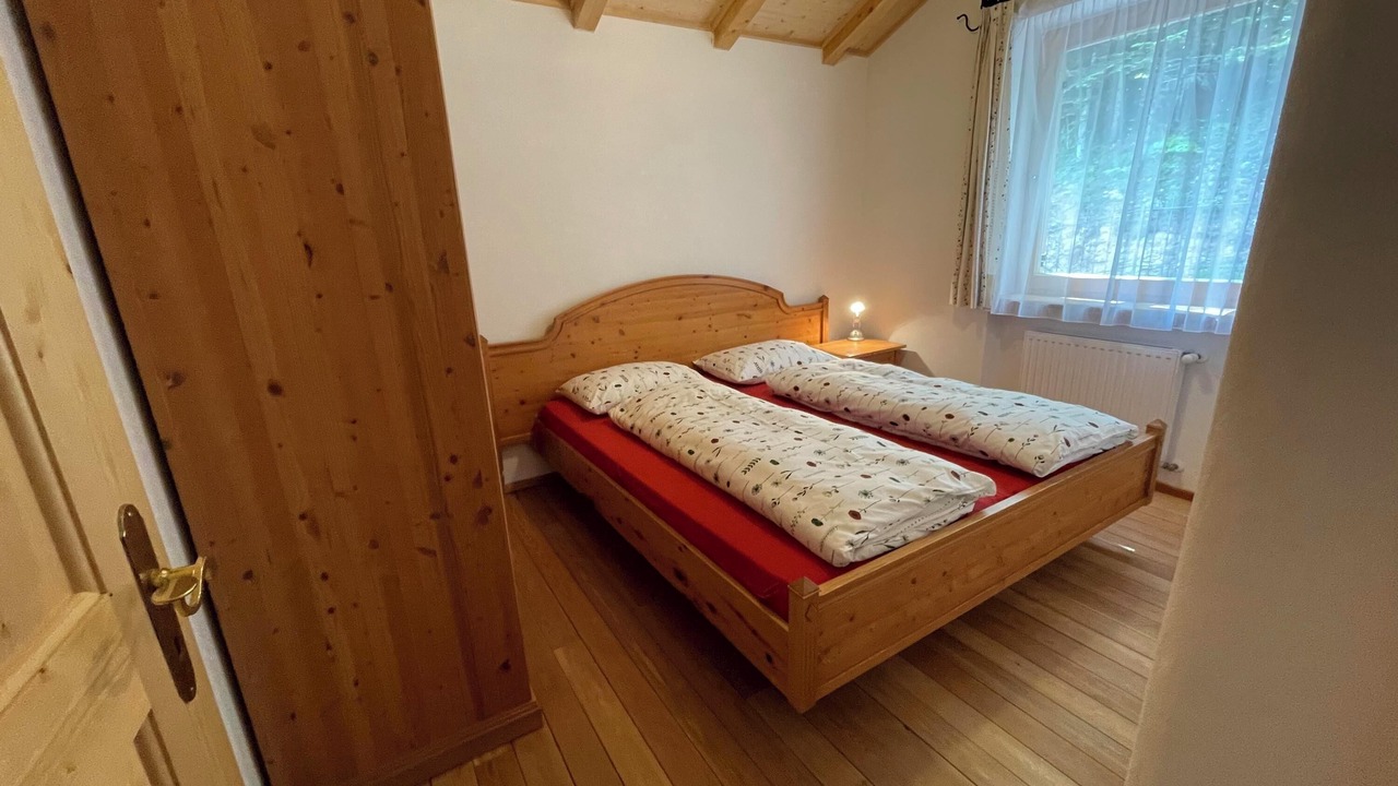 Photo of Bedroom in Mendel Pass