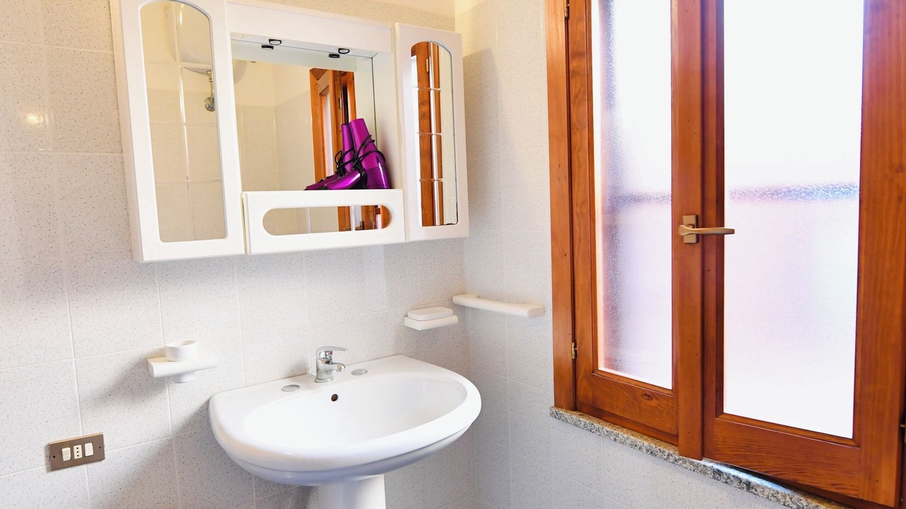 Photo of Bathroom in Funtana Meiga