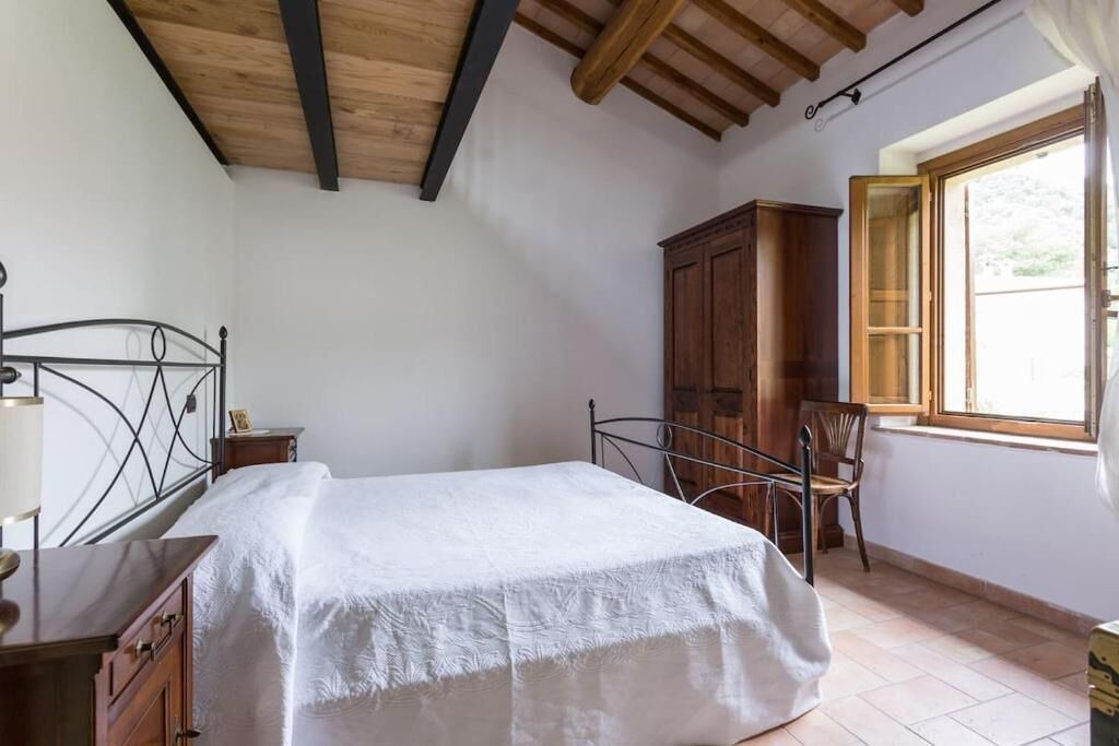 Photo of Bedroom in Pale