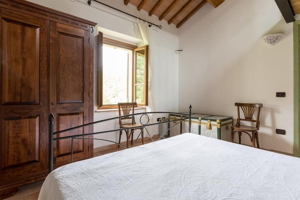 Photo of Bedroom in Pale