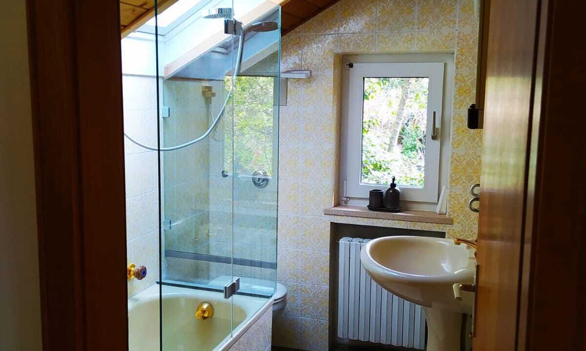 Photo of Bathroom in Gries - Quirein