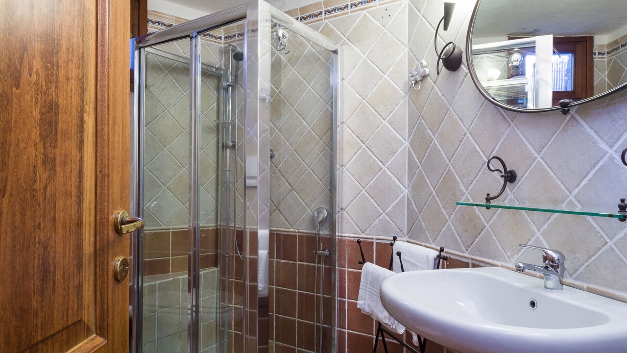 Photo of Bathroom in Porto Istana