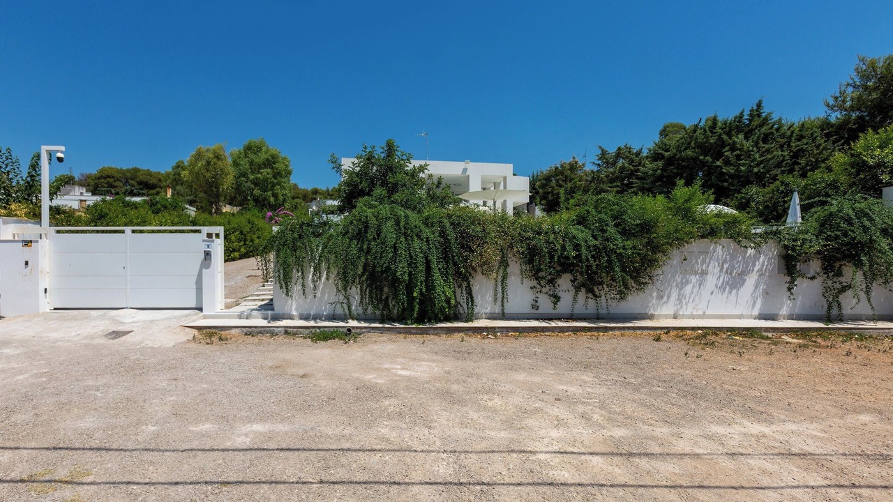 Photo of Outdoor in Matino