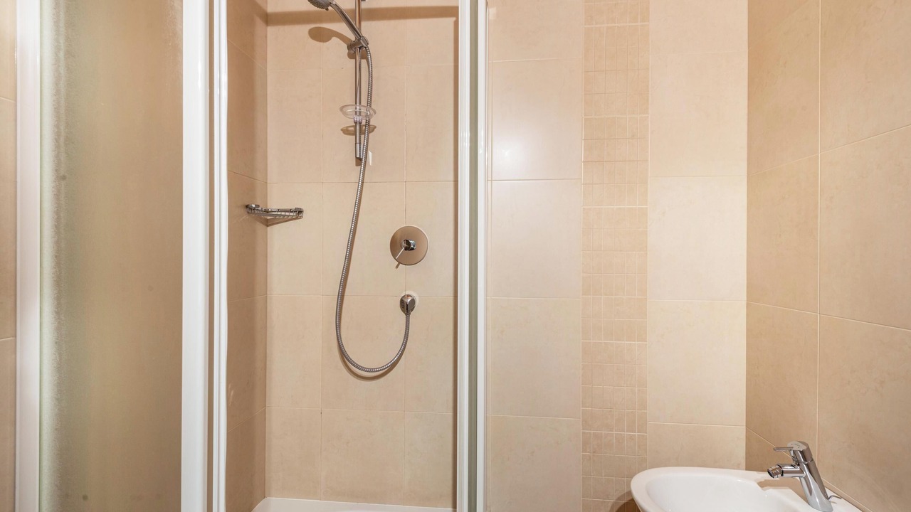 Photo of Bathroom in Albions