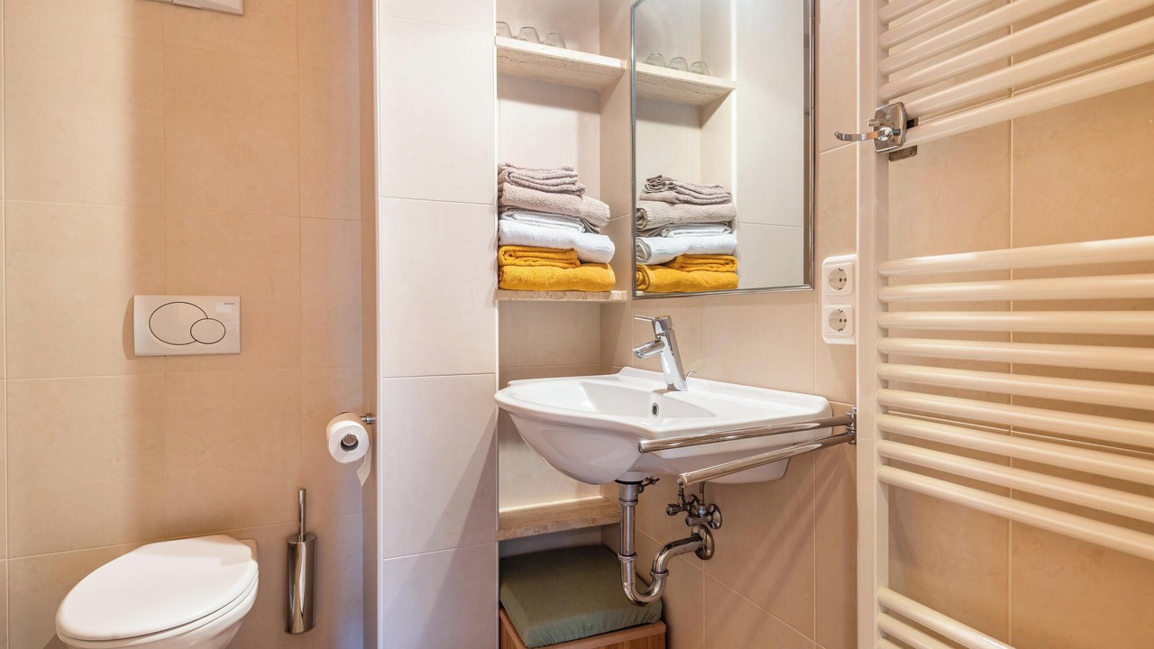 Photo of Bathroom in Albions